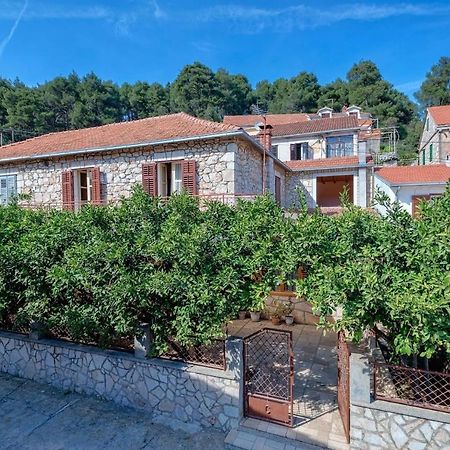 Holiday House With A Parking Space Svirce, Hvar - 17682 Vrbanj Luaran gambar