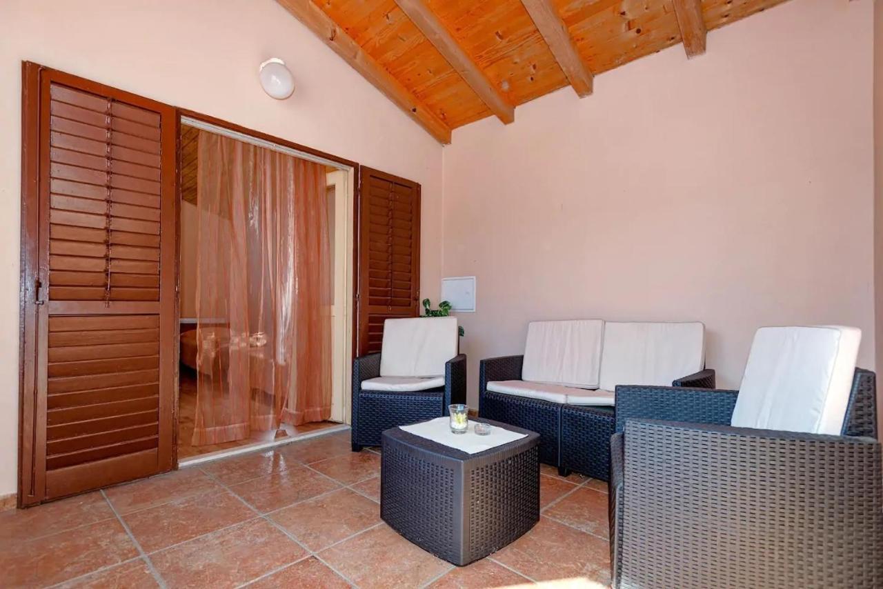 Holiday House With A Parking Space Svirce, Hvar - 17682 Vrbanj Luaran gambar